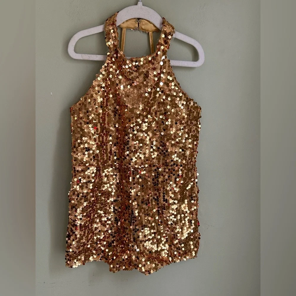 NWT Chictry Halter Neck Sequined Romper Gold Size 8. Open back/zipper. Lined